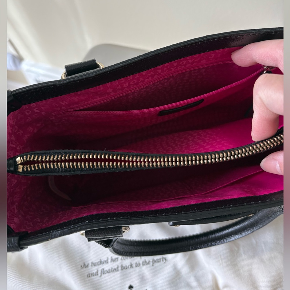 The Kate Spade Women Wellesley Quinn Leather Purse - Picture 5 of 9
